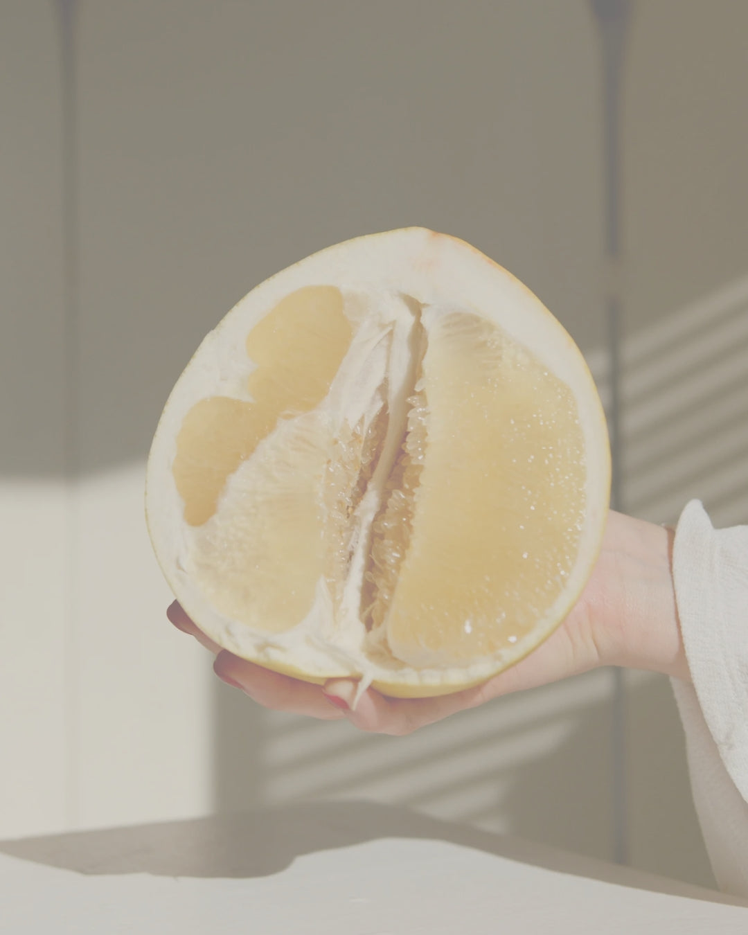 Eiturefni í Snyrti- og Húðvörum & Mikilvægi þess að velja Hreinar og Náttúrulegar Vörur